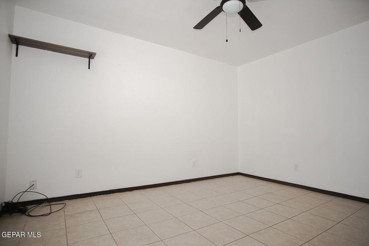 8489 Roseway Dr Unit A #A - Photo 4 of 19