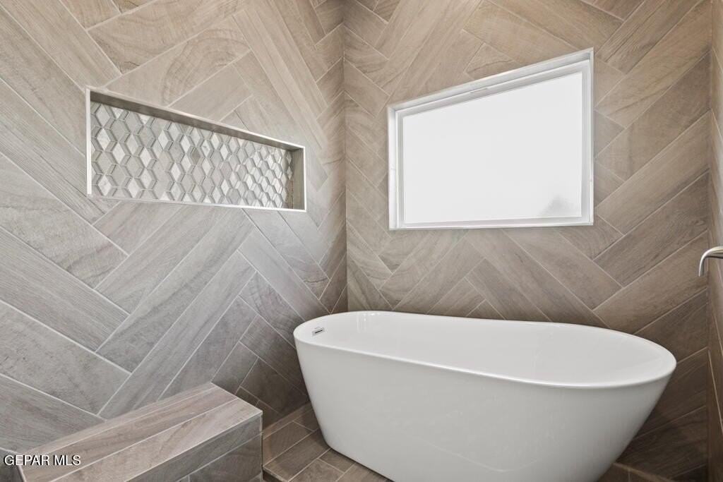 956 Keenland Ave - Photo 2 of 19