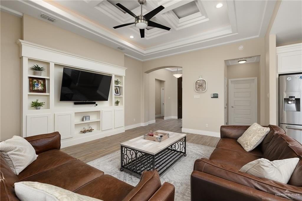 2918 Manchester Dr - Photo 3 of 16