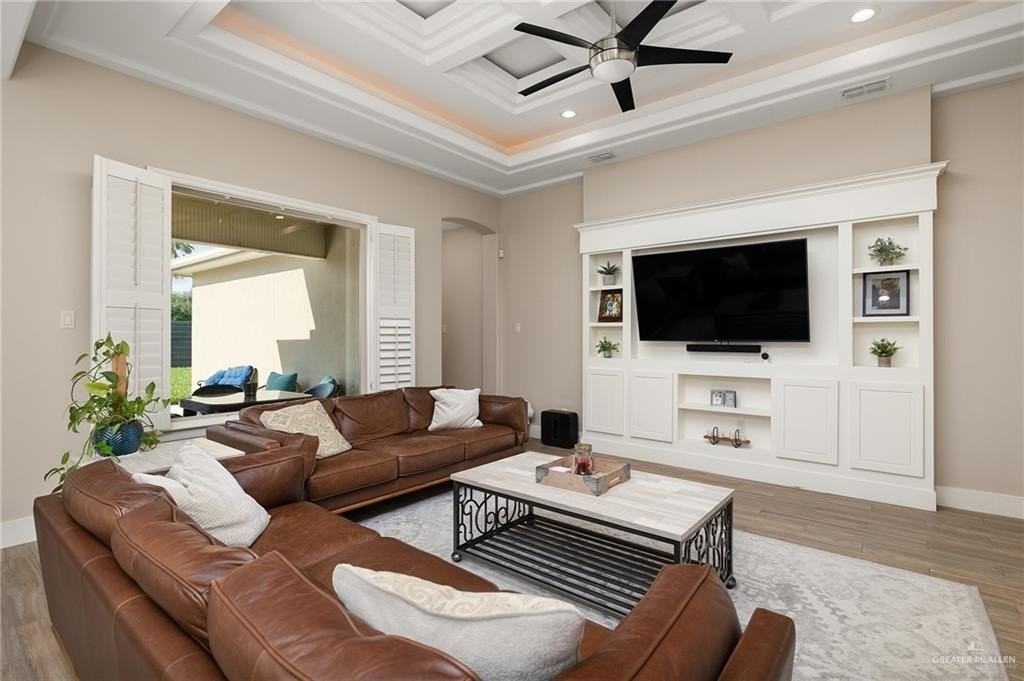 2918 Manchester Dr - Photo 4 of 16