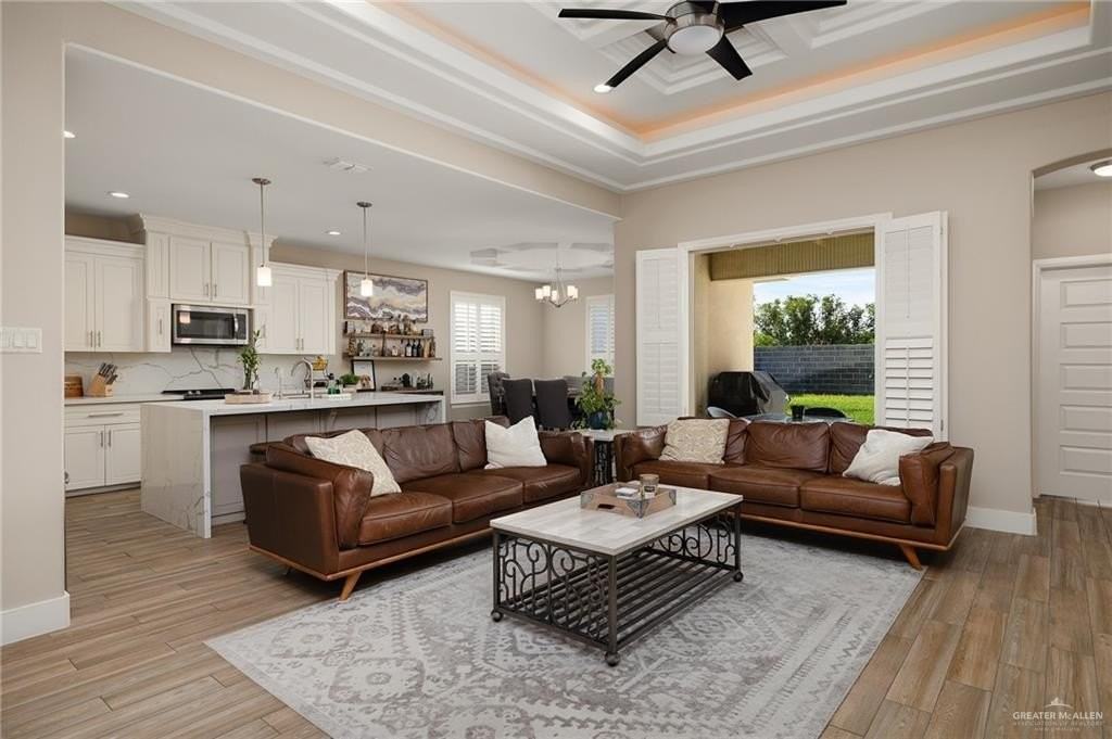 2918 Manchester Dr - Photo 6 of 16