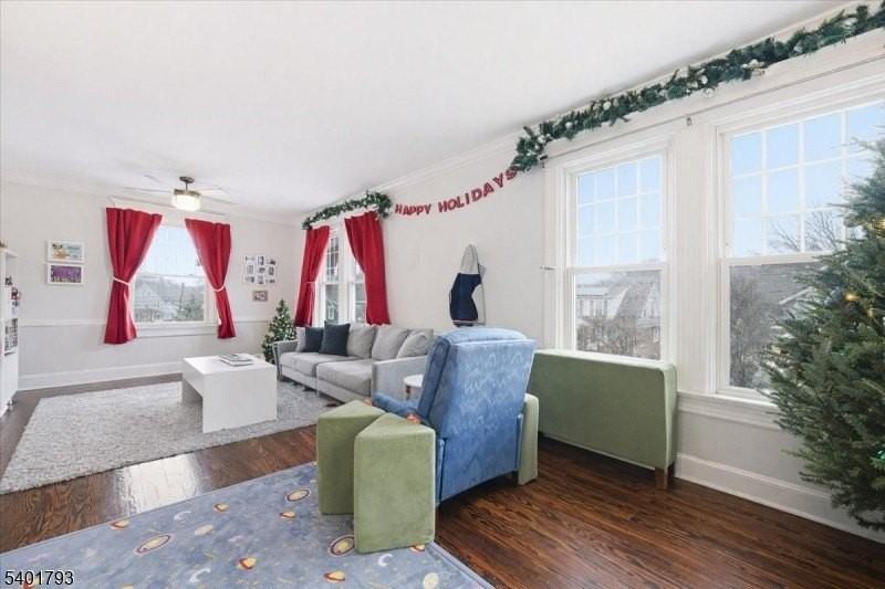 103 Early St - Photo 3 of 18