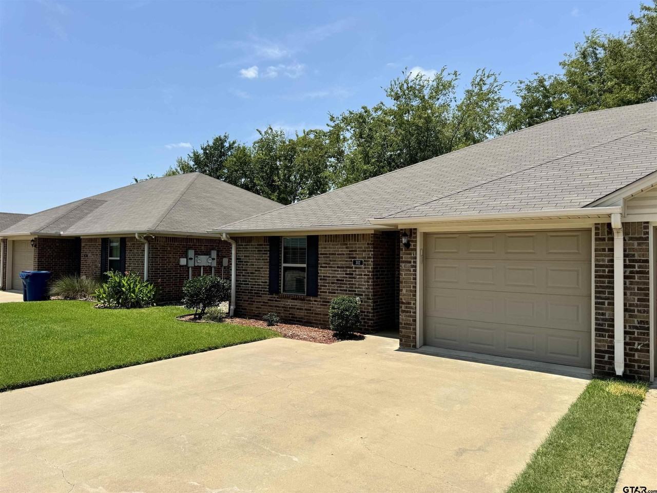 805 W Main St - Photo 2 of 15