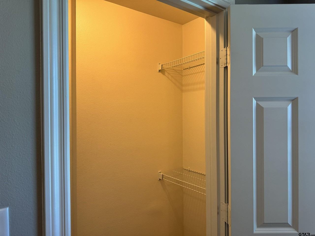 805 W Main St - Photo 7 of 15