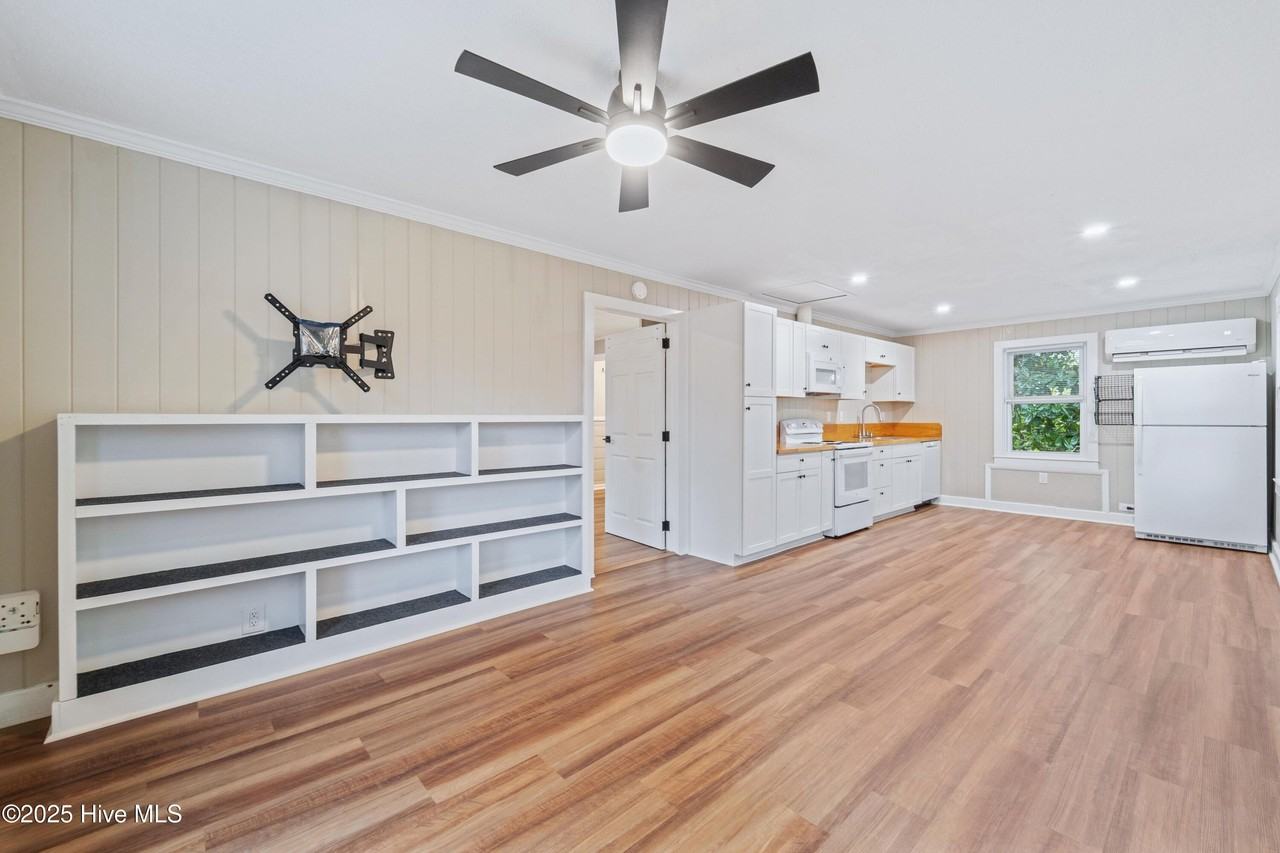 211 Brentwood Ave Unit A #A - Photo 6 of 33