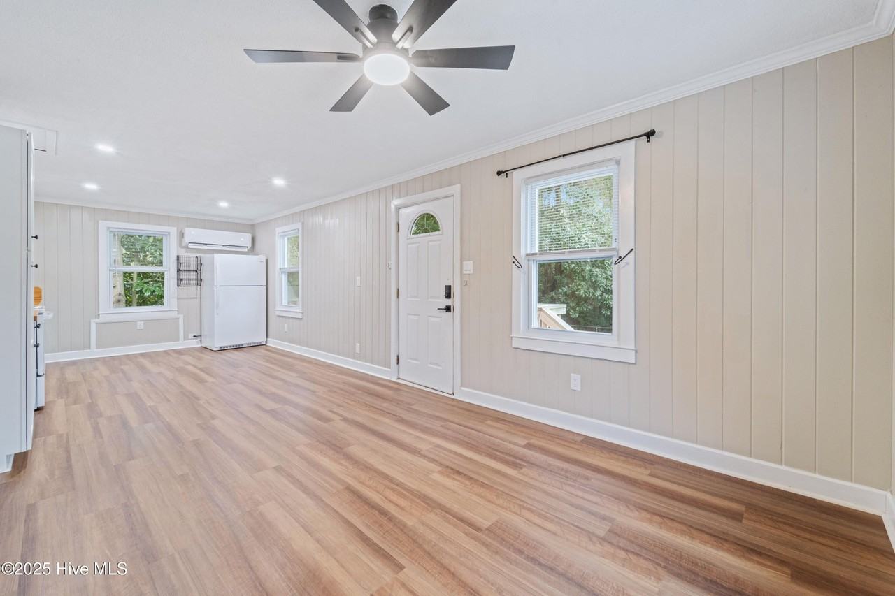 211 Brentwood Ave Unit A #A - Photo 7 of 33