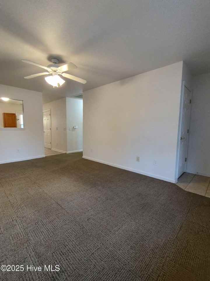 60 Rainbow Dr Apt 6 #6 - Photo 5 of 17