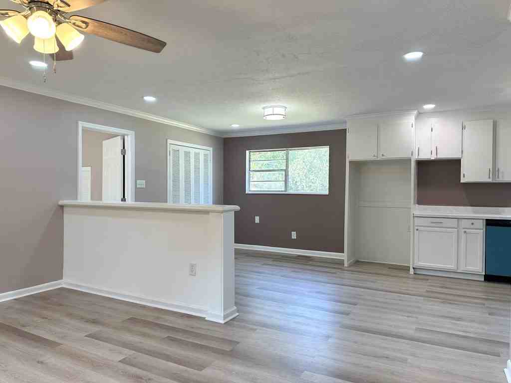 1138 Philema Rd S #1 - Photo 5 of 10