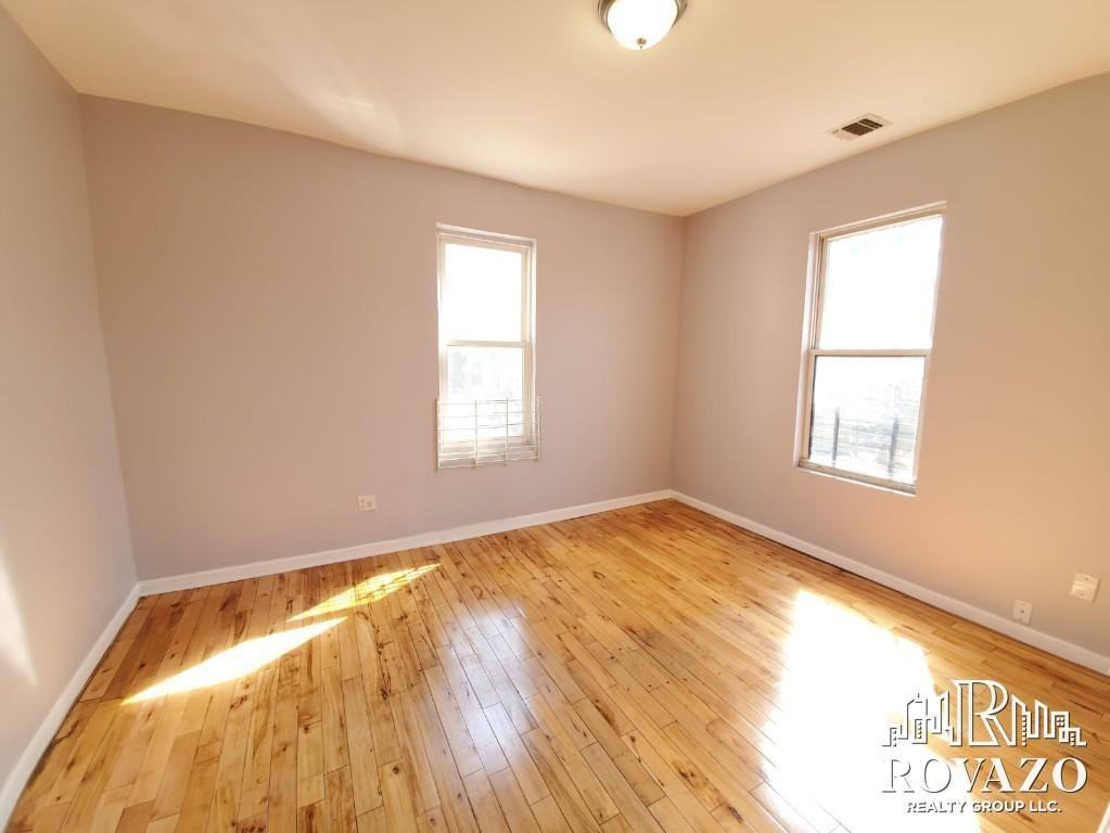 58 Willoughby St #1R - Photo 6 of 8