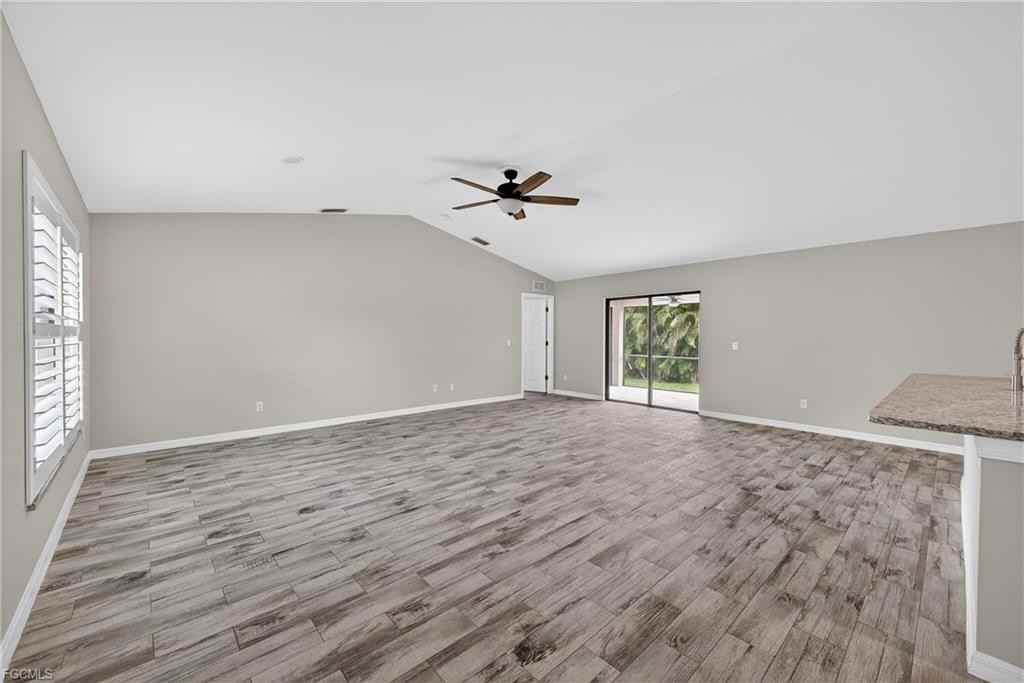 8422 Cardinal Rd - Photo 3 of 8