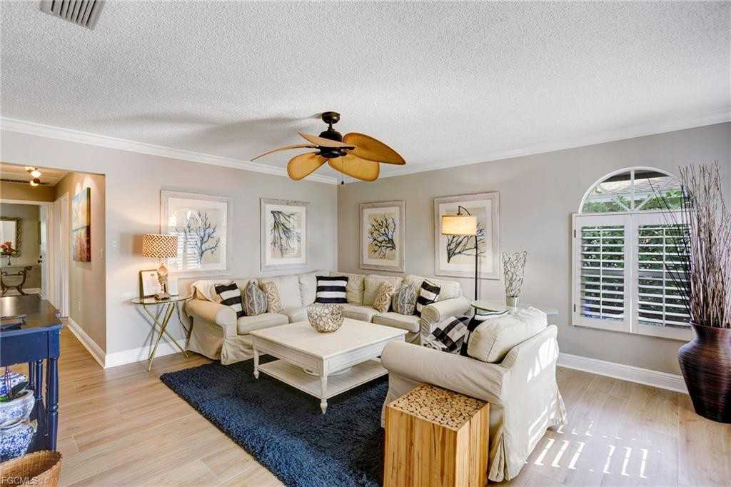 749 105th Ave N - Photo 4 of 8