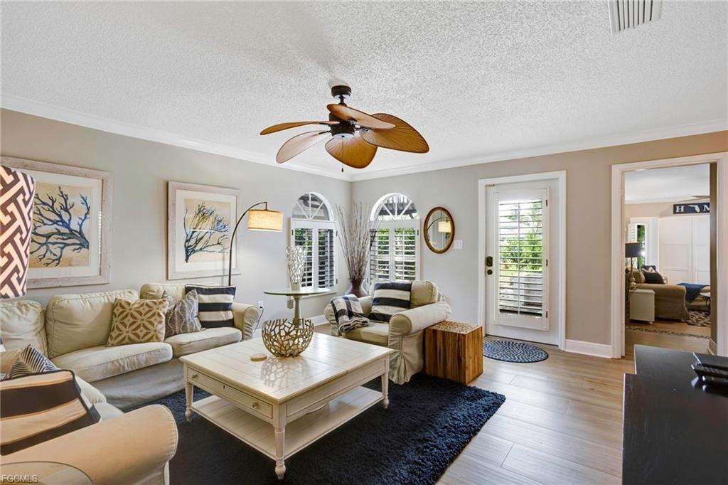 749 105th Ave N - Photo 6 of 8