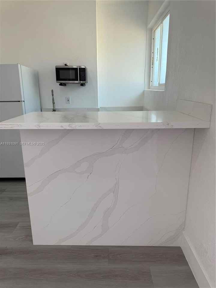 2321 Nw 85th Ave #1 - Photo 4 of 8