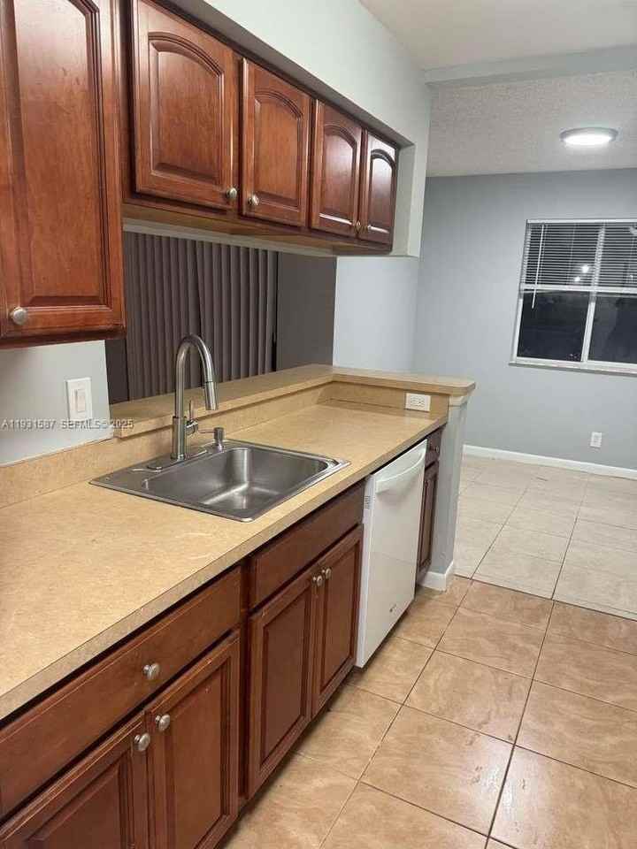 9855 Westview Dr #711 - Photo 2 of 14