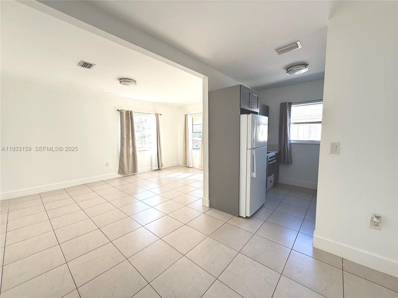 2313 Nw 14th St #3 - Photo 7 of 15