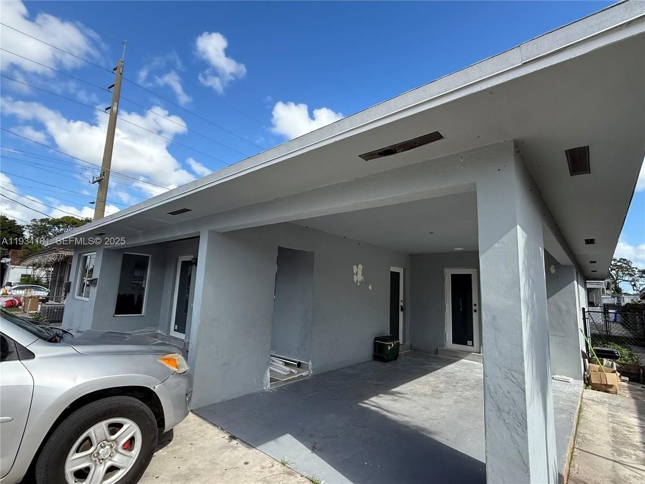 1055 Nw 34th Ave #1055 - Photo 3 of 19