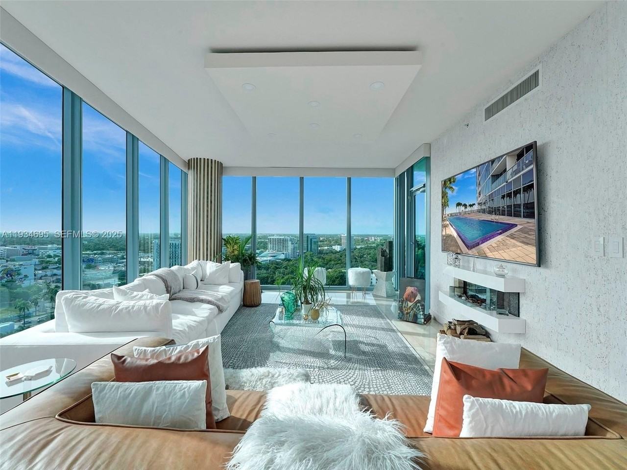 601 Ne 36th St #1801 - Photo 3 of 50