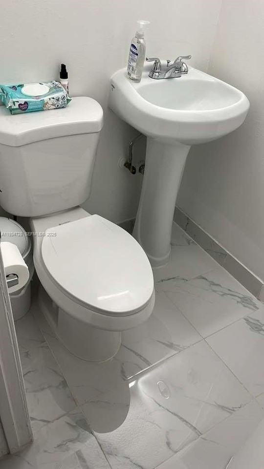 670 Nw 114th Ave #204 - Photo 5 of 12