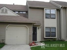 featured image of 23 Heyward Ct