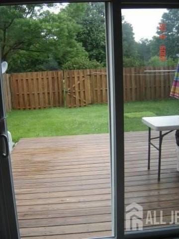 23 Heyward Ct - Photo 3 of 4