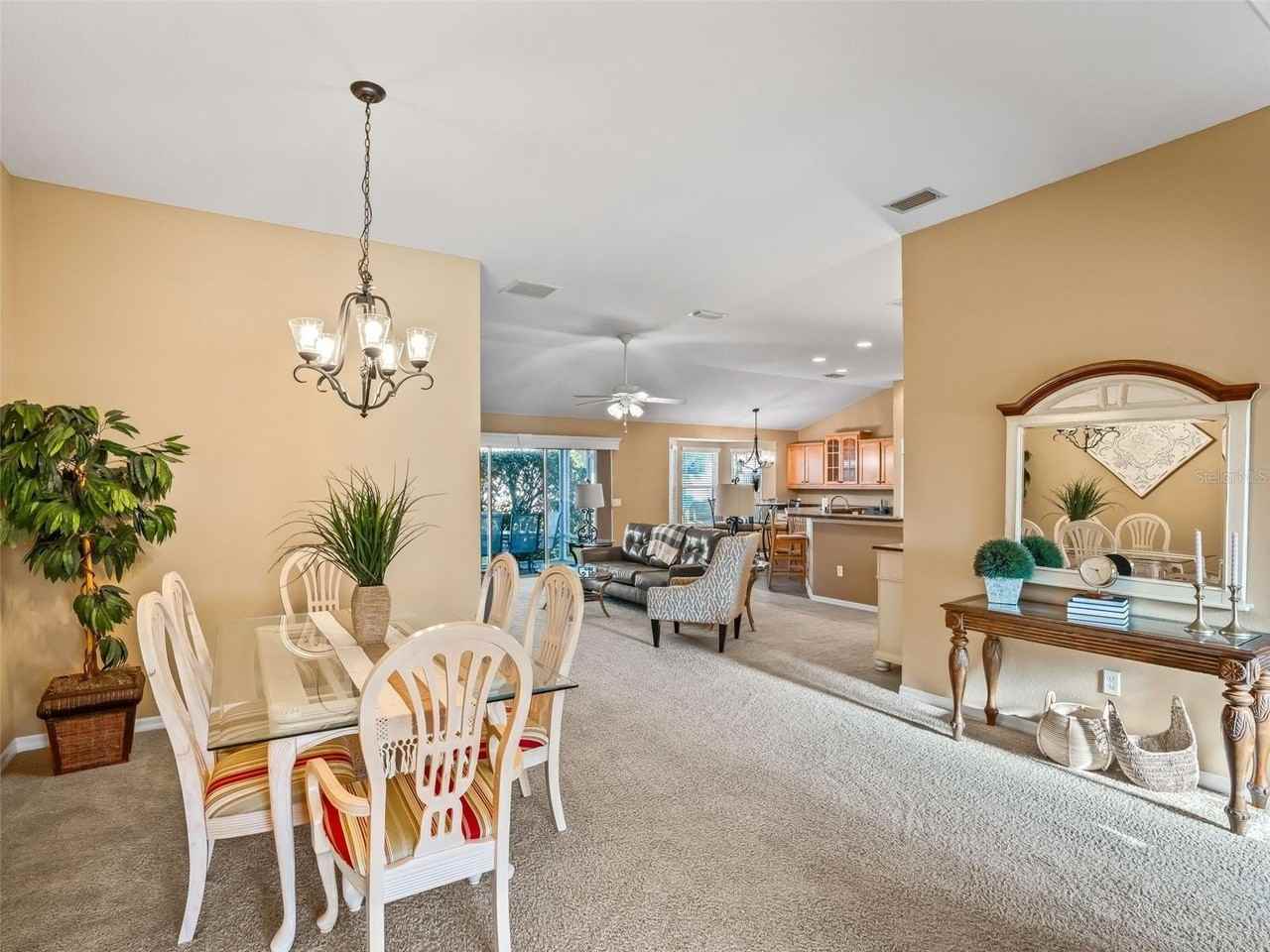 2530 Hanlon Ter - Photo 4 of 27