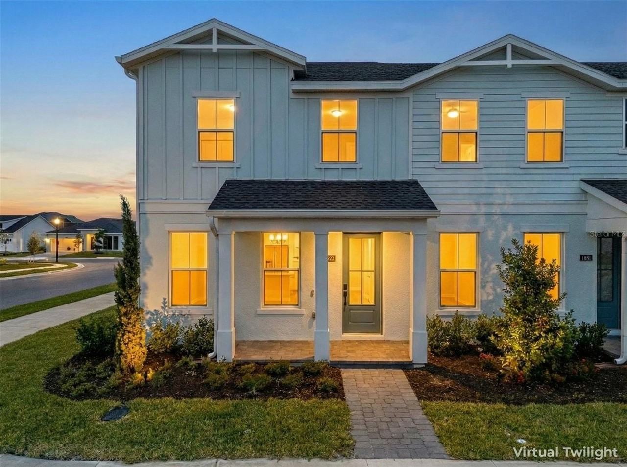 1895 Pinecliff Dr - Photo 2 of 50