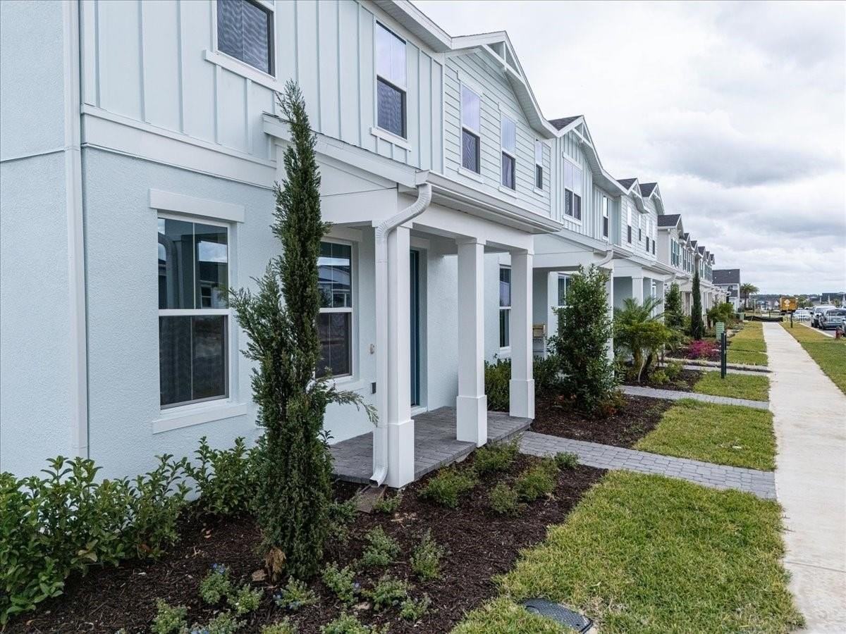 1895 Pinecliff Dr - Photo 5 of 50