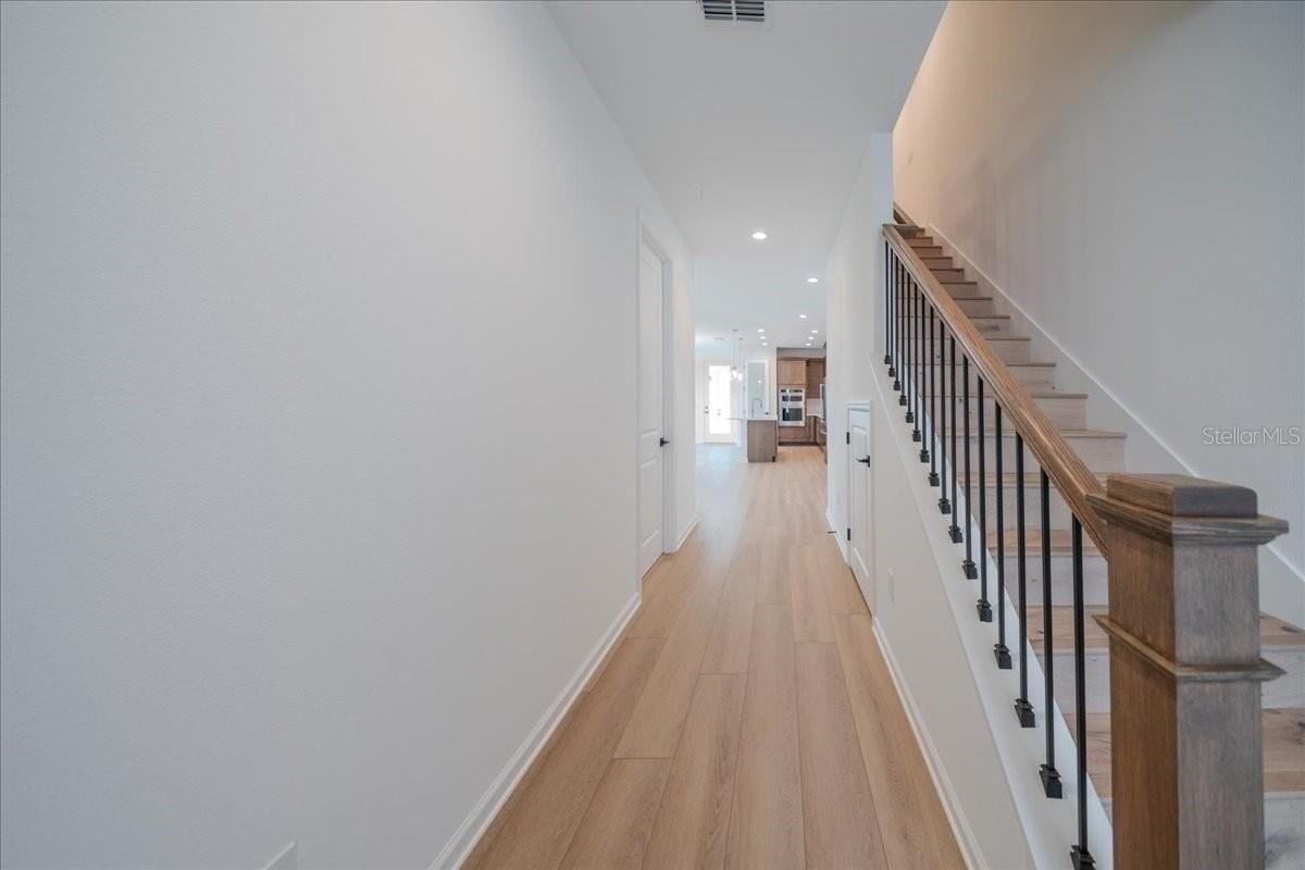 1895 Pinecliff Dr - Photo 7 of 50