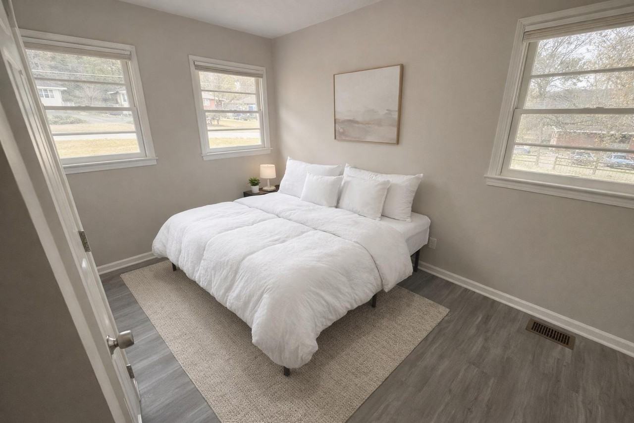 Brookfield Ln - Photo 4 of 8