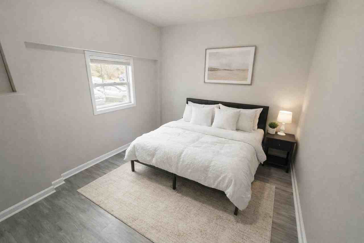 Teal Cv - Photo 3 of 6