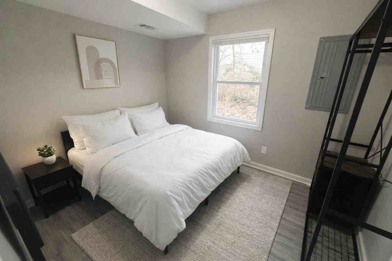 Forest West Ct - Photo 2 of 6