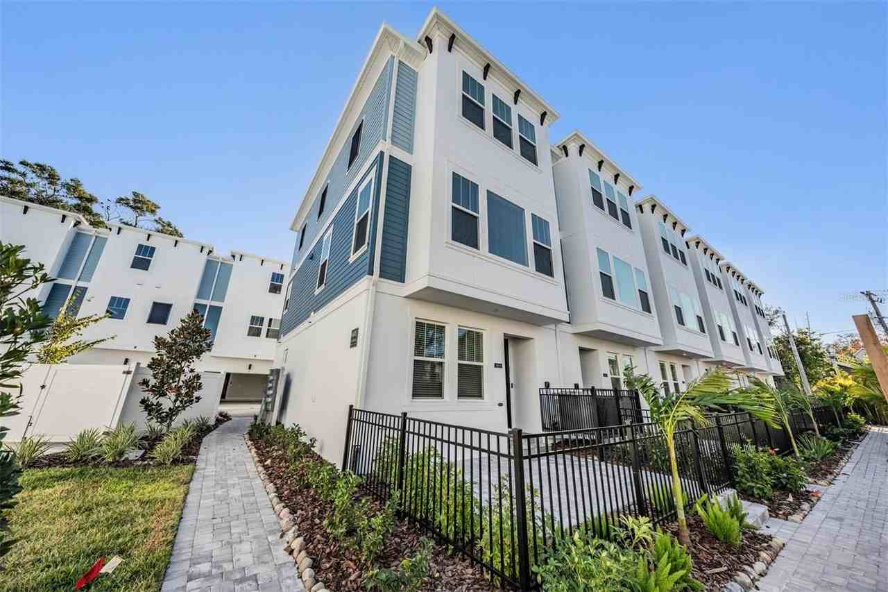 6605 N Nebraska Ave #6 - Photo 3 of 36