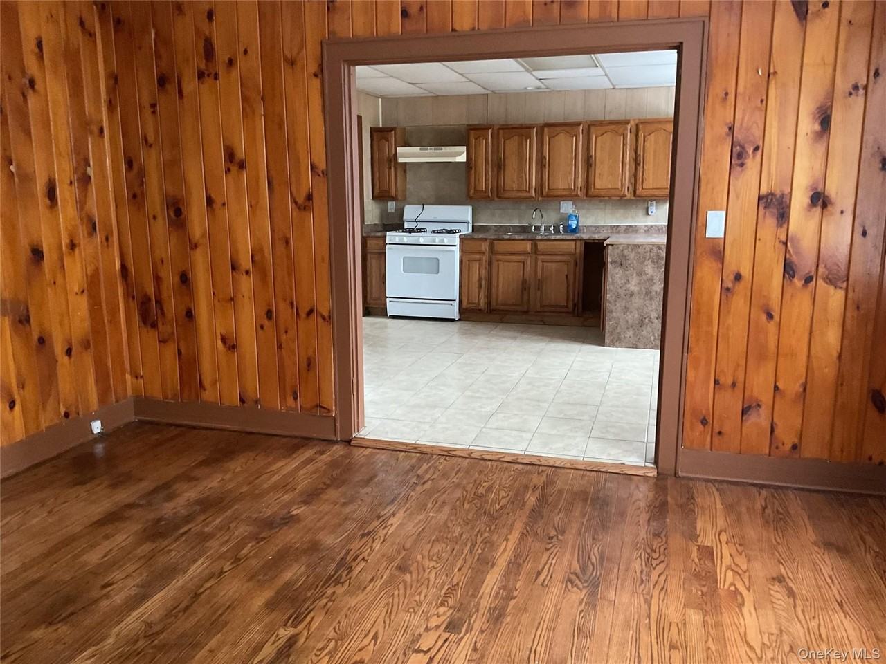 76 Lawrence Ave Unit One #1 - Photo 3 of 11