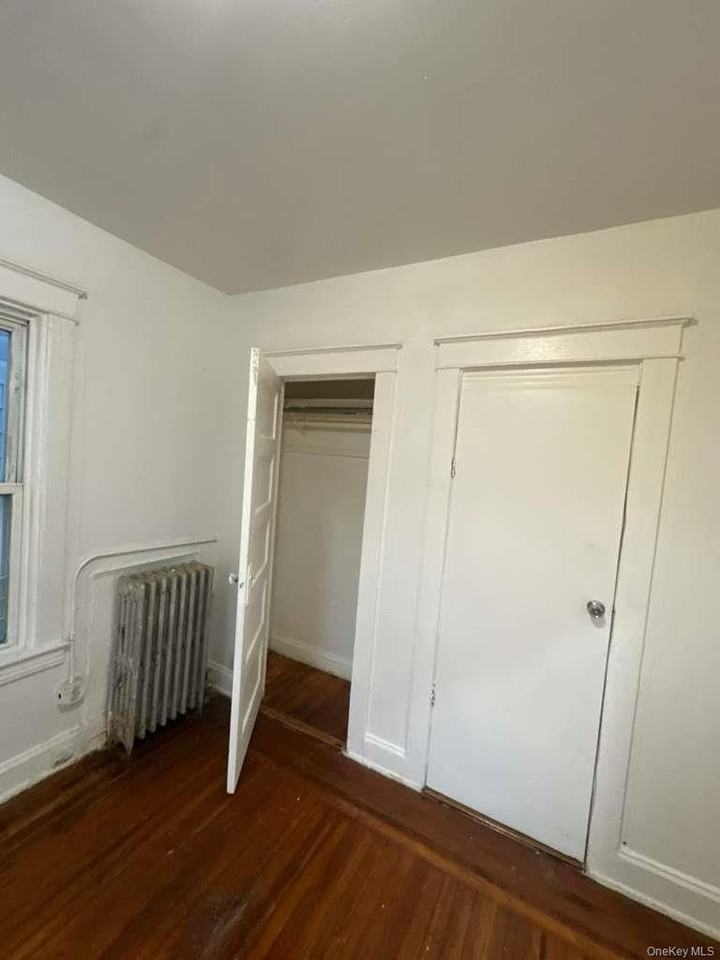 3581 Eastchester Rd Apt 2 #2 - Photo 3 of 13