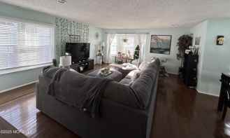 182 Tulip Ln - Photo 1 of 1