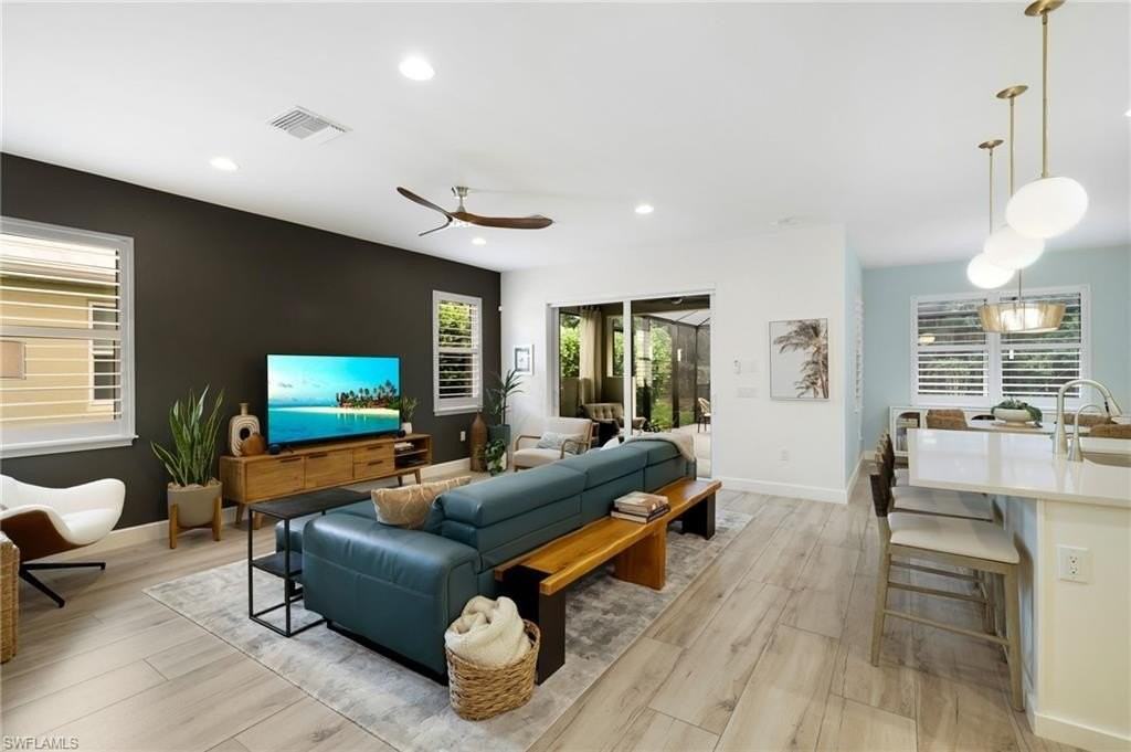 14571 Topsail Dr - Photo 7 of 41