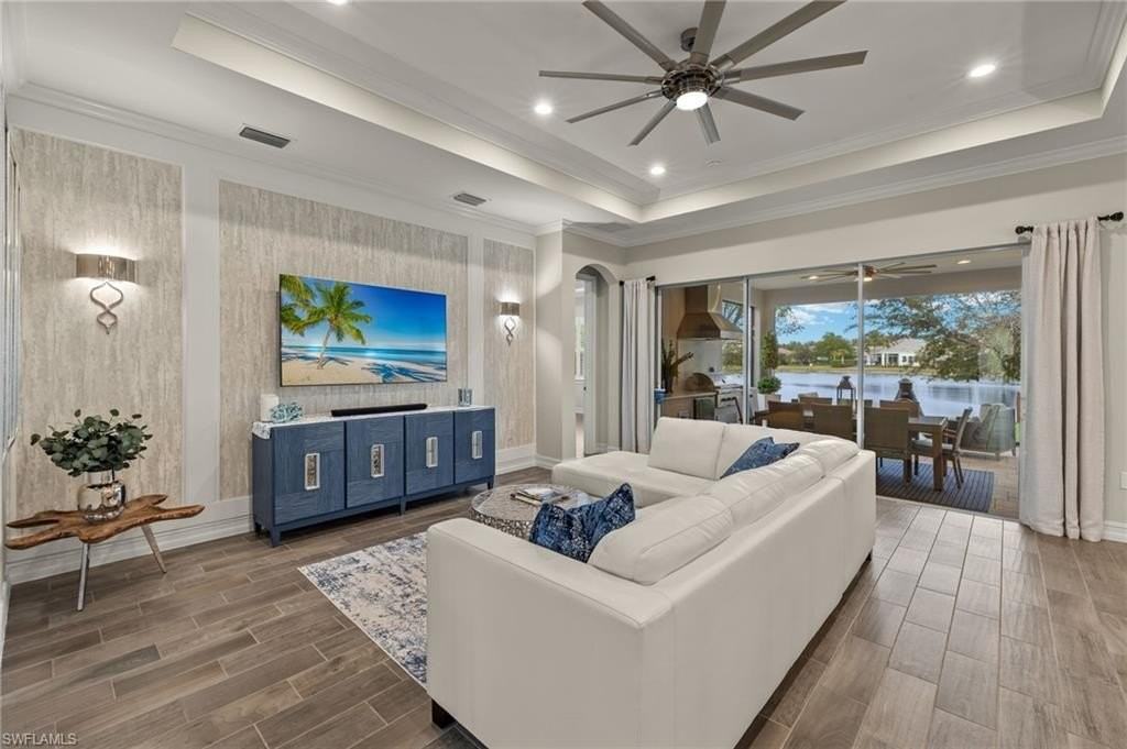 14769 Windward Ln - Photo 2 of 44