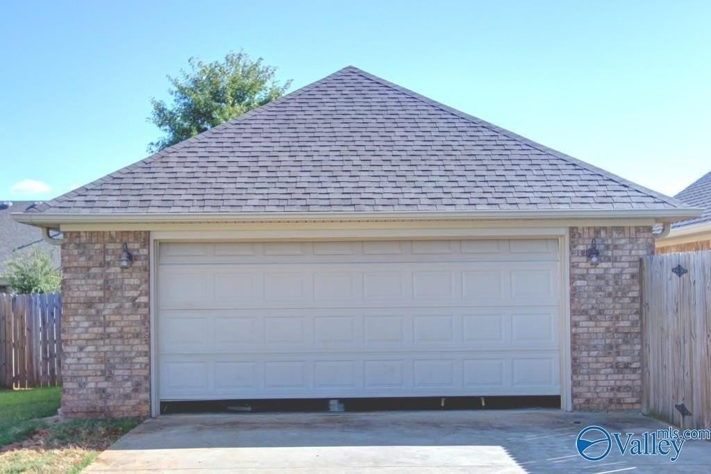 16874 Raspberry Ln - Photo 2 of 38