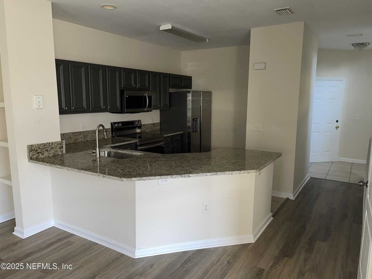 3750 Silver Bluff Blvd Apt 1301 #1301 - Photo 6 of 34