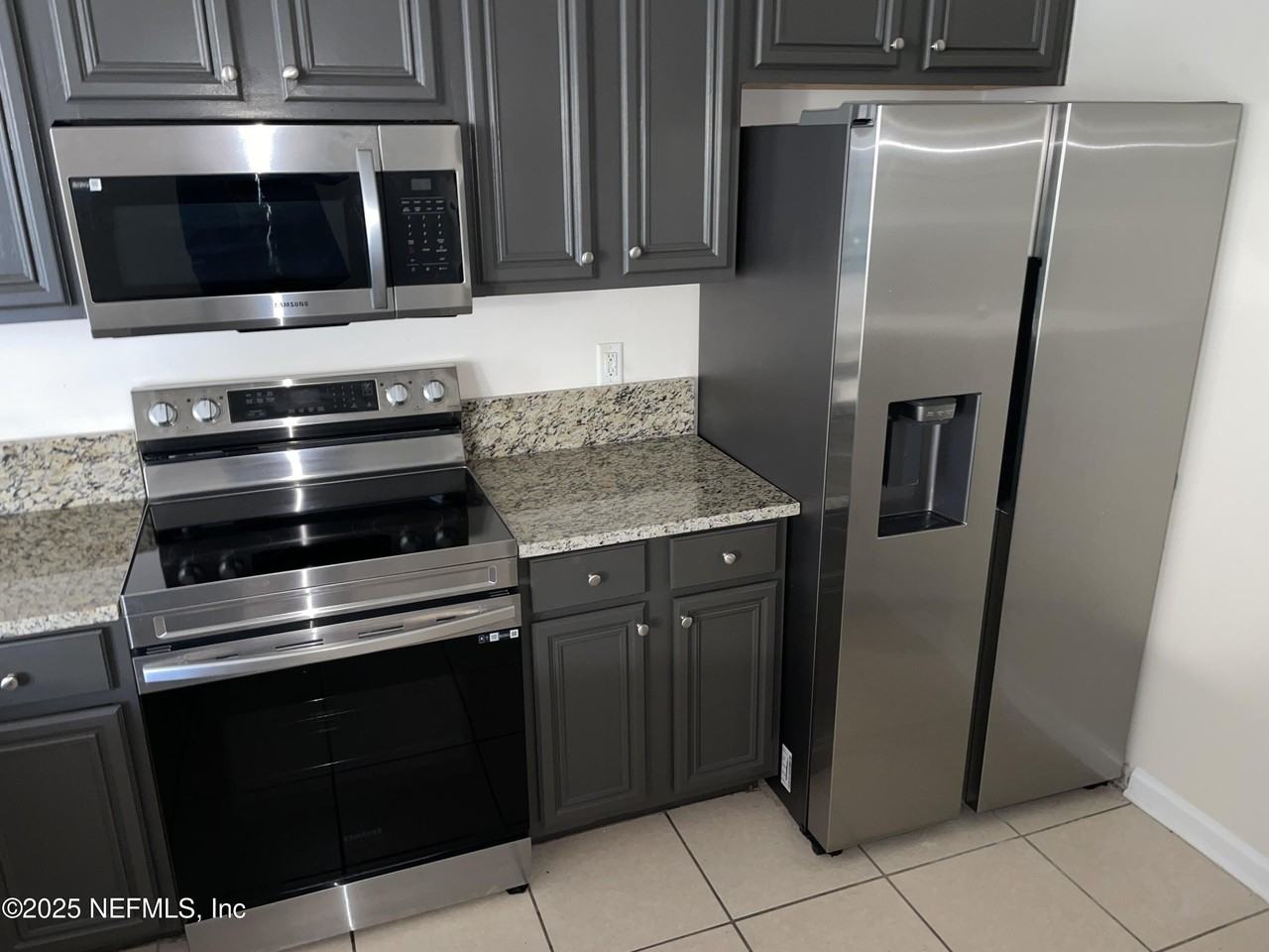 3750 Silver Bluff Blvd Apt 1301 #1301 - Photo 7 of 34