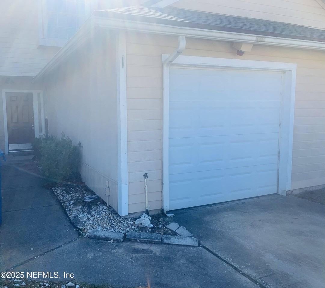 7630 Leafy Forest Way - Photo 3 of 27