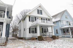 featured image of 1598 Alameda Ave