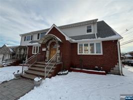 featured image of 75 Park Ave Fl 2