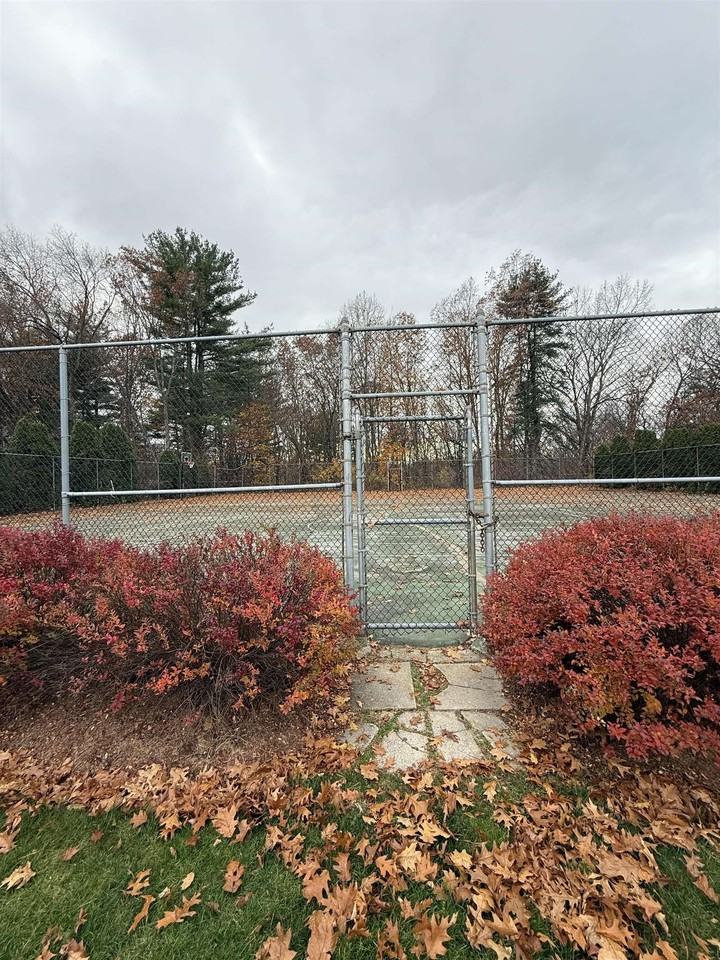 425 Abbott Farm Ln - Photo 2 of 22