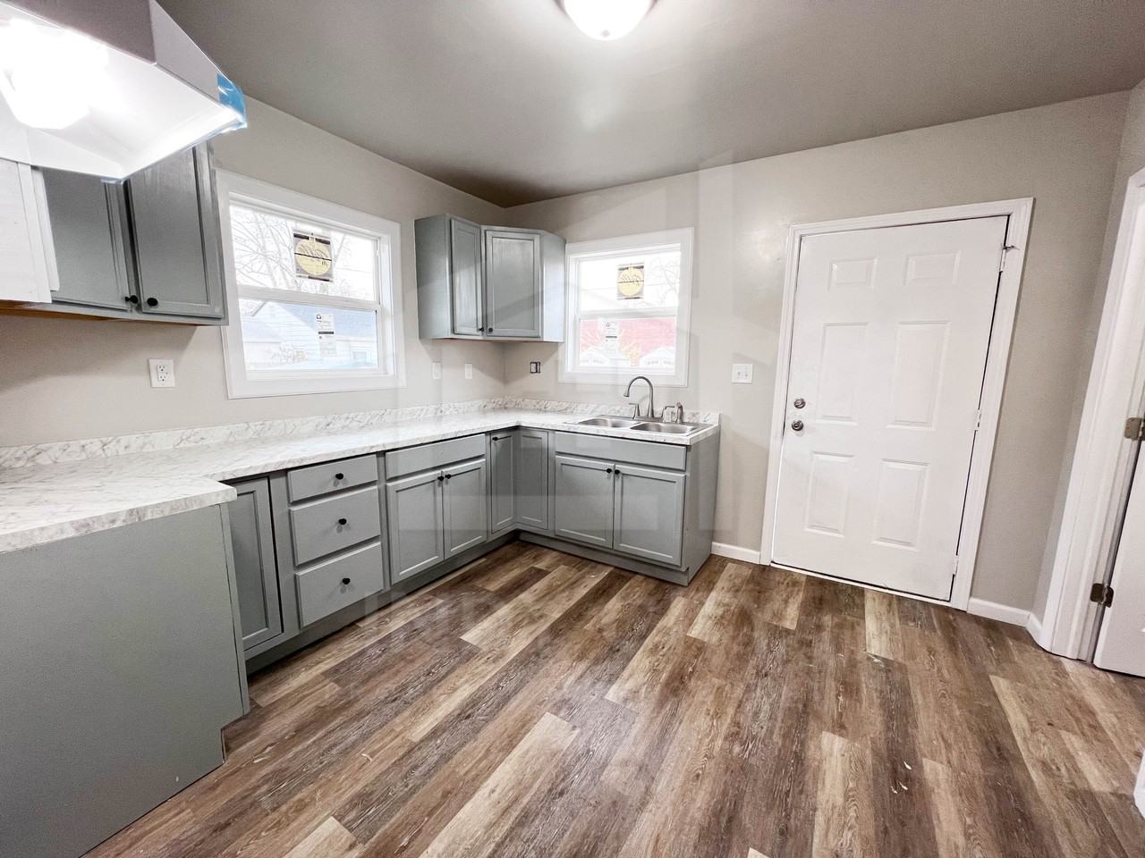 2026 S State Ave #1 - Photo 4 of 8