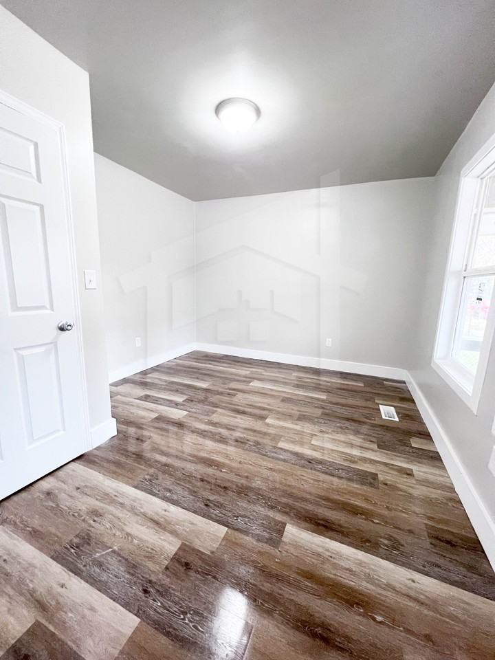 2026 S State Ave #1 - Photo 6 of 8