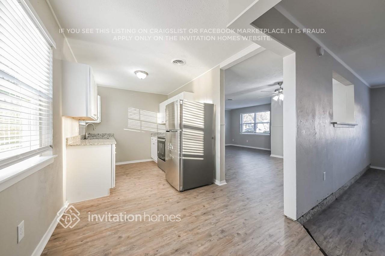 3004 Albany Dr - Photo 4 of 16