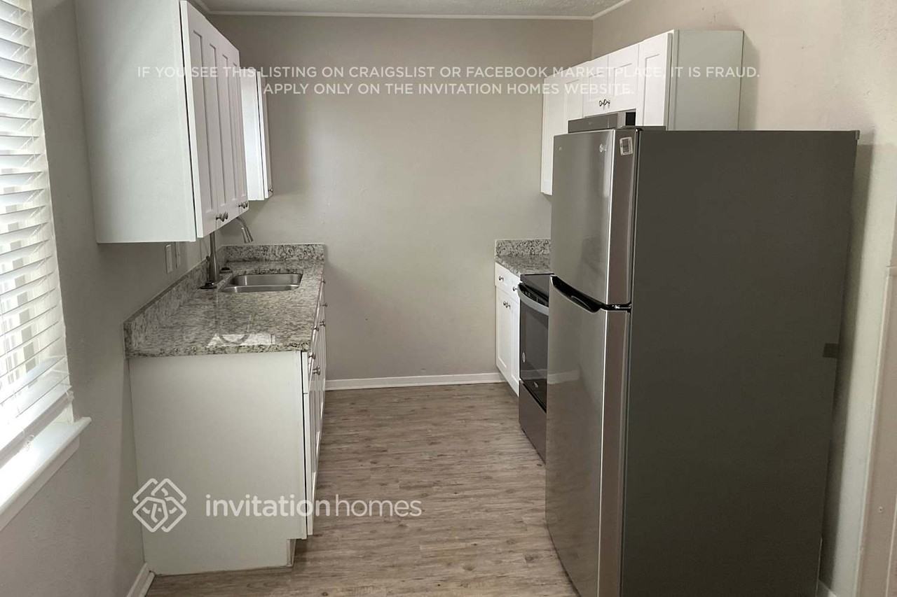 3004 Albany Dr - Photo 5 of 16