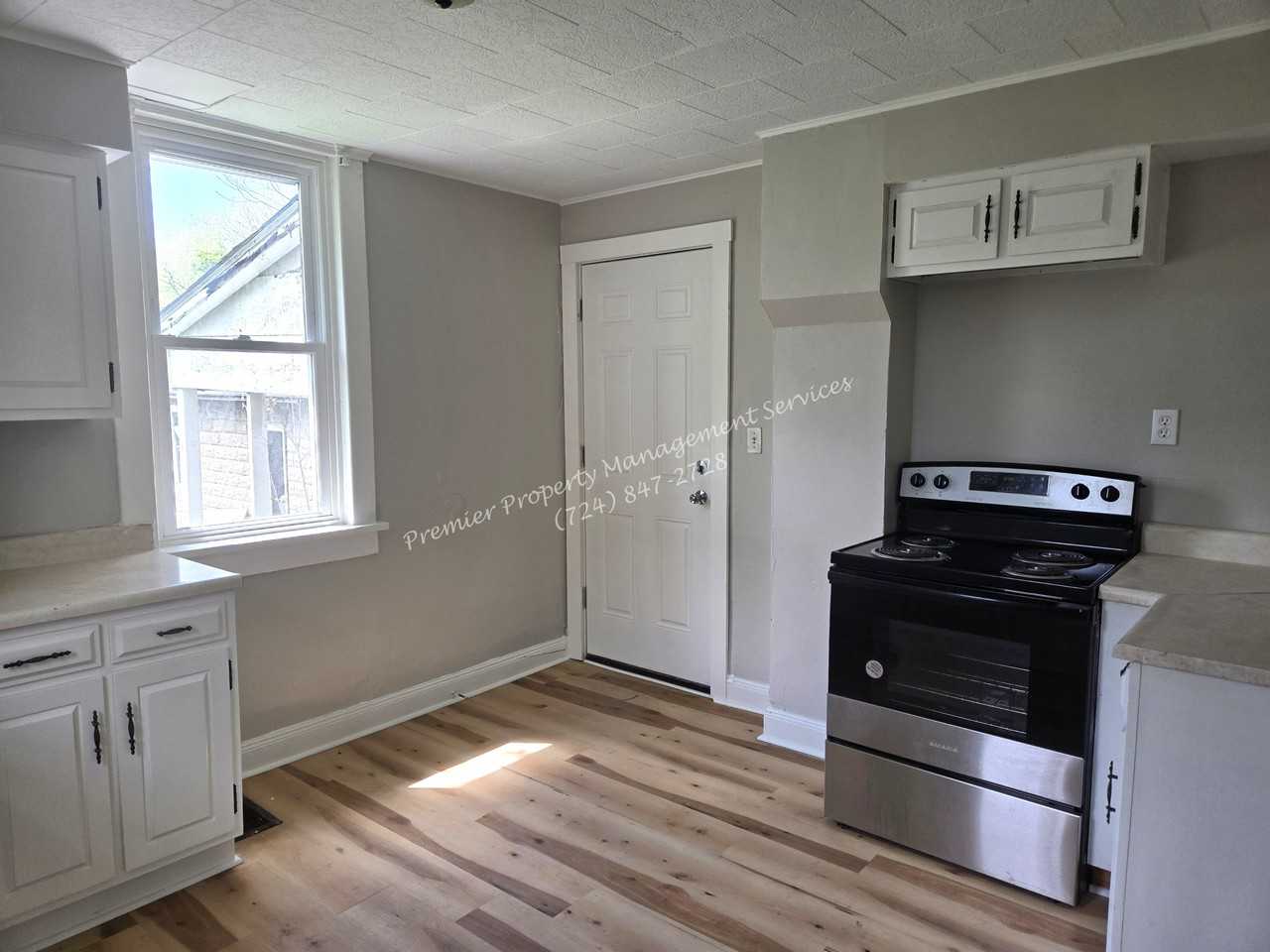 1429 Hall Ave #101 - Photo 6 of 22