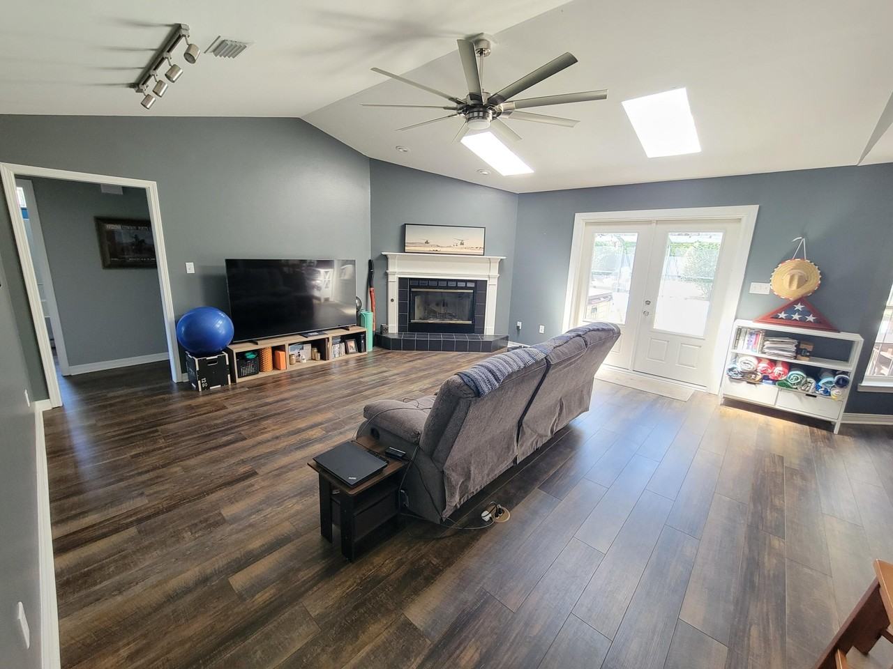 3902 India Cv - Photo 7 of 45